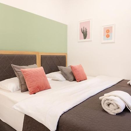Design Sunny 2Bdr Apartment Near The City Center Zagrzeb Zewnętrze zdjęcie